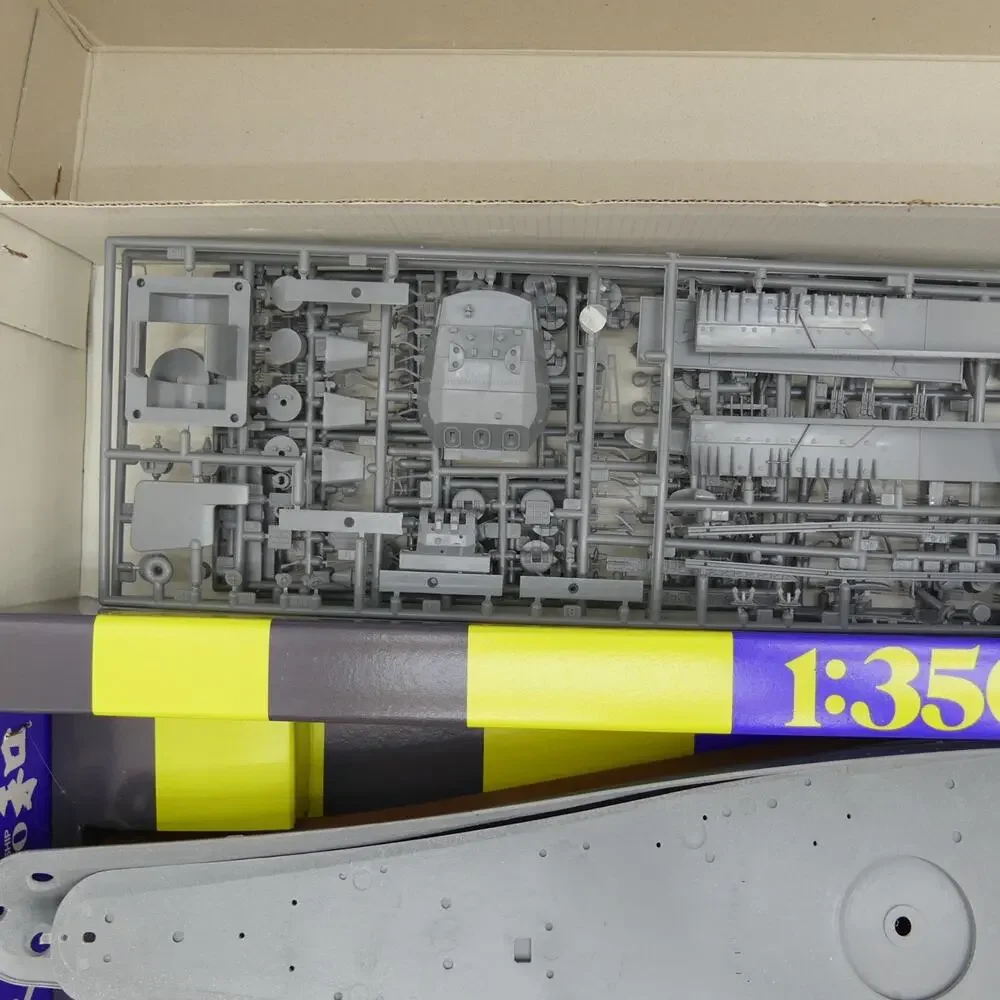 Tamiya 1/350 Japanese Battleship Yamato Model Kit 78030 Open Box New WWII